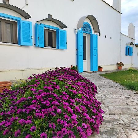 Villino Tronchetto Bianco Bed and Breakfast Mola di Bari Exteriör bild