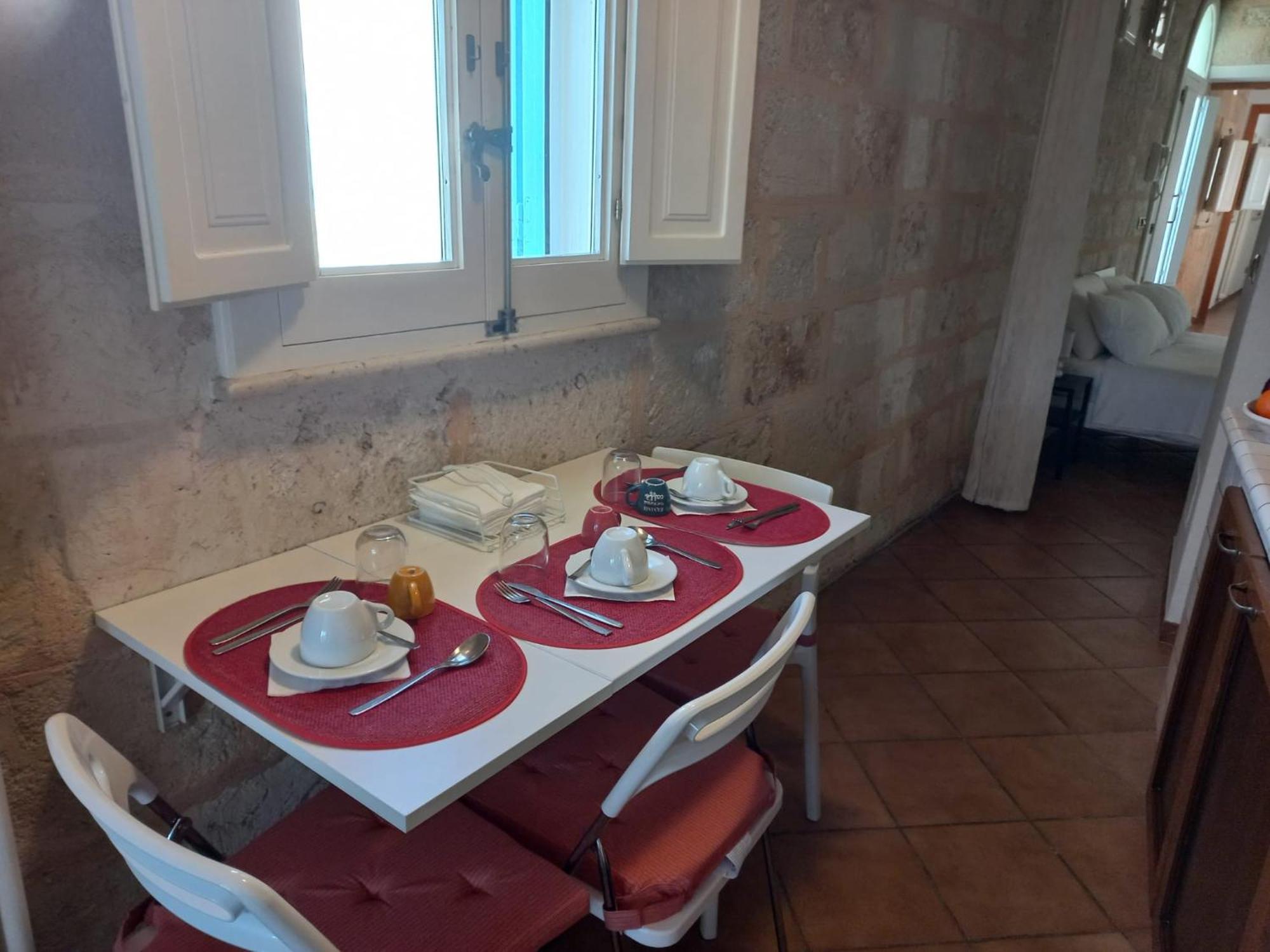 Villino Tronchetto Bianco Bed and Breakfast Mola di Bari Exteriör bild